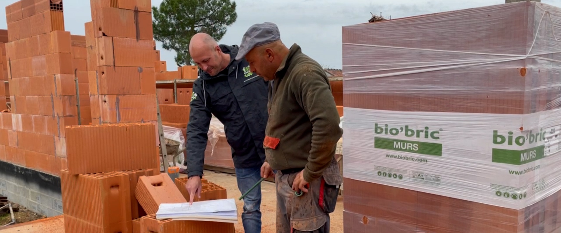 Brique en terre cuite pour la construction de maison