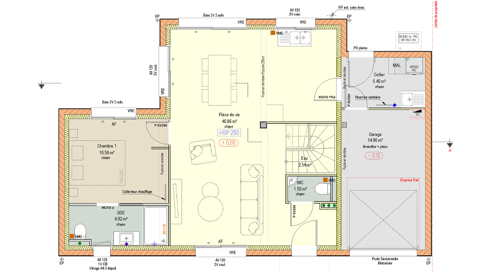 Plan du rez-de-chaussée d'une maison à étage avec toit en ardoises