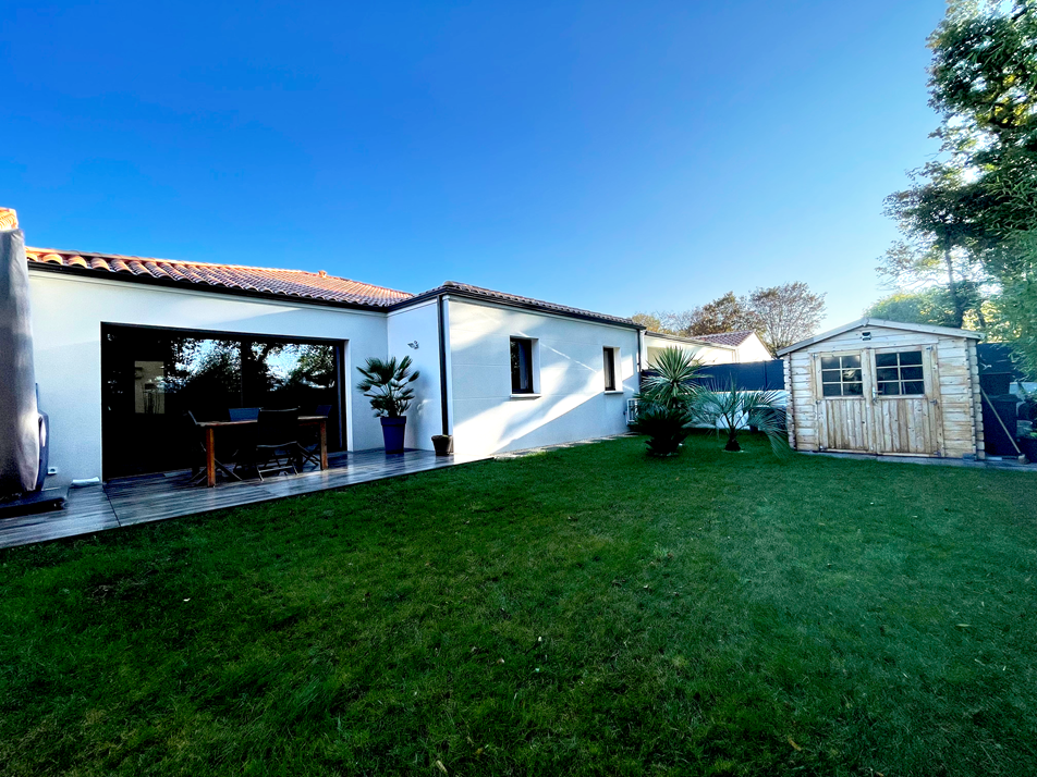 Maison de plain-pied à Saint-Philbert-de-Grand-Lieu - jardin